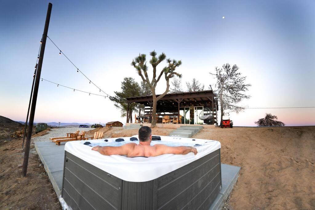 The Invisible Wind Cabin- Joshua Tree Amazing View Holiday home